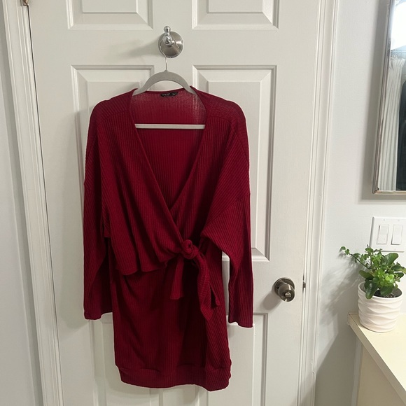 Tie Wrap Dress - Picture 2 of 5